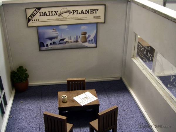 Daily Plant News Room Table
